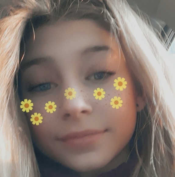 Meet your Posher, Ashlee - Picture 1 of 1